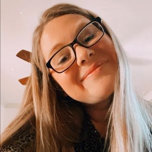 Meet your Posher, Lydia